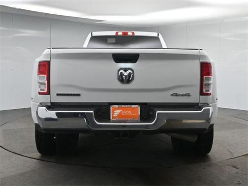 2024 RAM 3500 Big Horn Crew Cab 4x4 8' Box