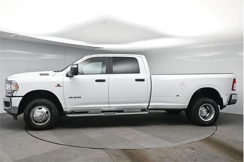 2024 RAM 3500 Big Horn Crew Cab 4x4 8' Box