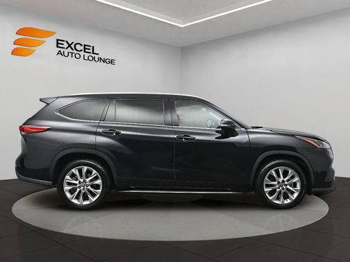 2022 Toyota Highlander Limited
