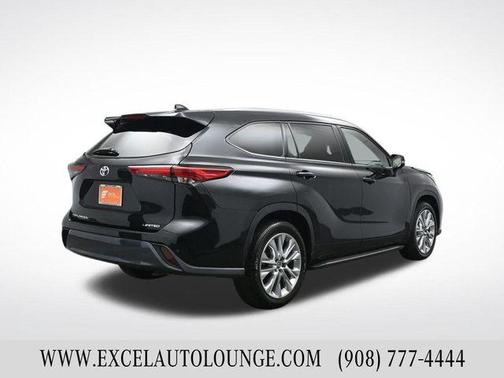 2022 Toyota Highlander Limited