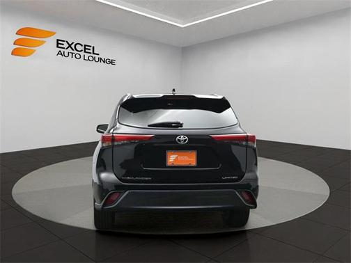 2022 Toyota Highlander Limited