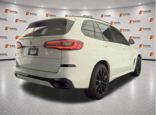 Mineral White Metallic 2022 BMW X5 xDrive40i