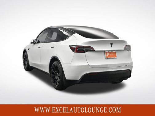 2022 Tesla Model Y Long Range Dual Motor All-Wheel Drive