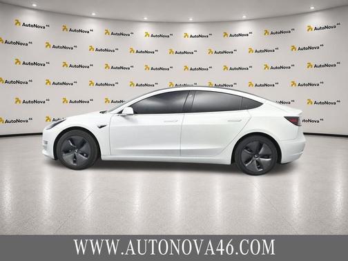 Pearl White Multi-Coat 2019 Tesla Model 3 Long Range