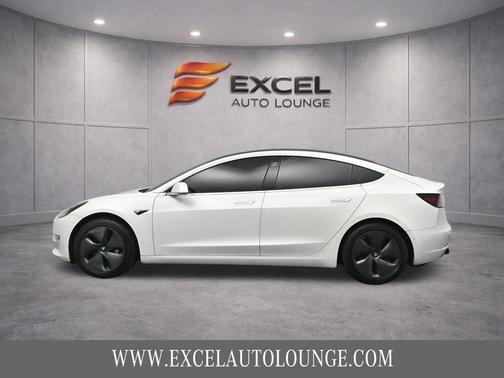 Pearl White Multi-Coat 2019 Tesla Model 3 Long Range