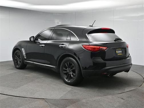 2016 INFINITI QX70 Base