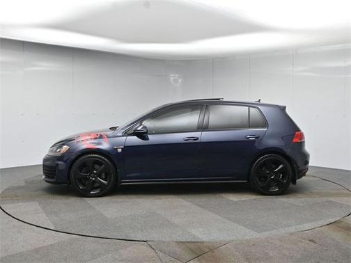 2017 Volkswagen Golf GTI 2.0T SE 4-Door
