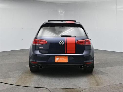 2017 Volkswagen Golf GTI 2.0T SE 4-Door