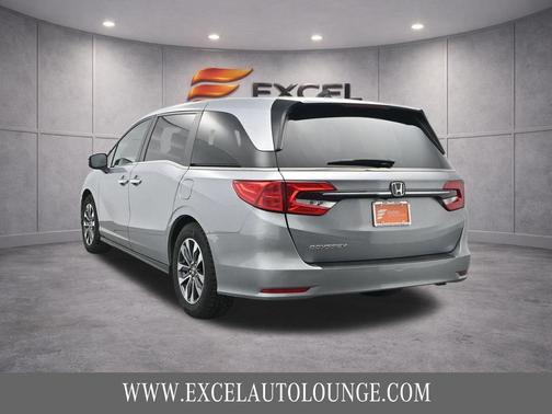 Silver 2021 Honda Odyssey EX-L