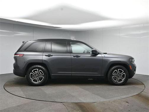2024 Jeep Grand Cherokee 4xe Trailhawk