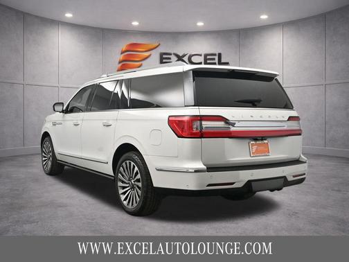 White 2021 Lincoln Navigator Reserve