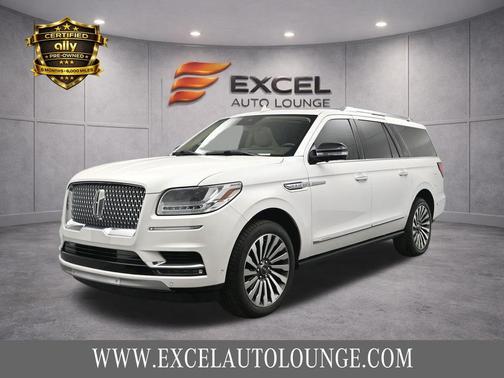 White 2021 Lincoln Navigator Reserve