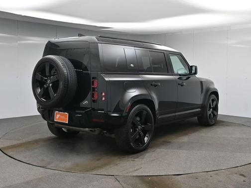 2023 Land Rover Defender 110 X-Dynamic SE