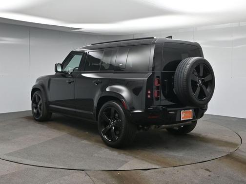 2023 Land Rover Defender 110 X-Dynamic SE