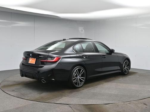 2023 BMW 330 xDrive