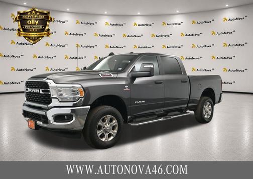 Granite Crystal Metallic Clearcoat 2024 RAM 2500 Big Horn Crew Cab 4x4 6'4' Box