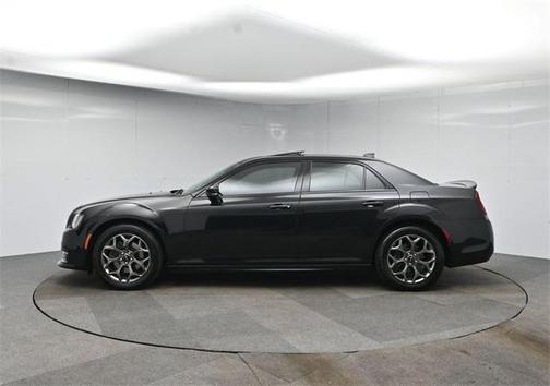 2018 Chrysler 300 S