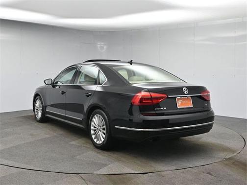 2016 Volkswagen Passat 1.8T SE