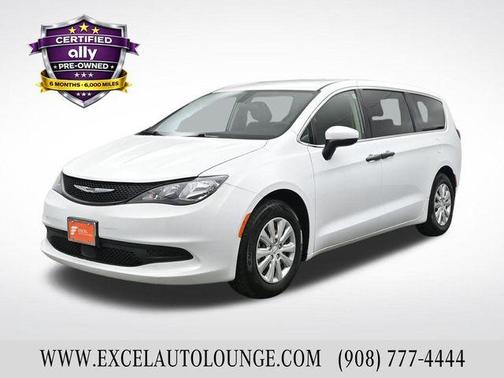 2021 Chrysler Voyager L