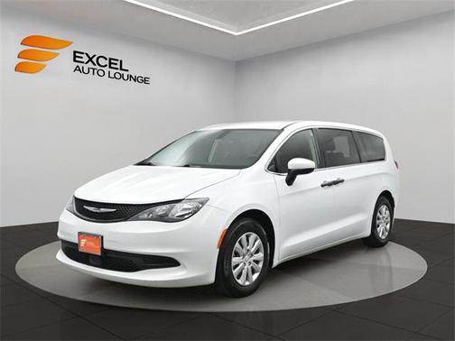 2021 Chrysler Voyager L