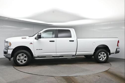 2024 RAM 3500 Big Horn Crew Cab 4x4 8' Box