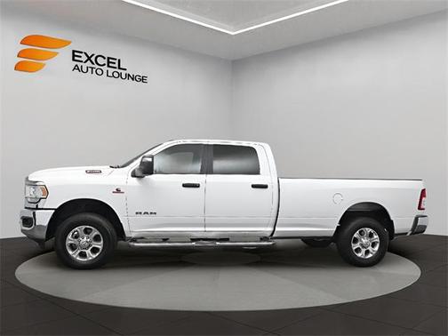 2024 RAM 3500 Big Horn Crew Cab 4x4 8' Box