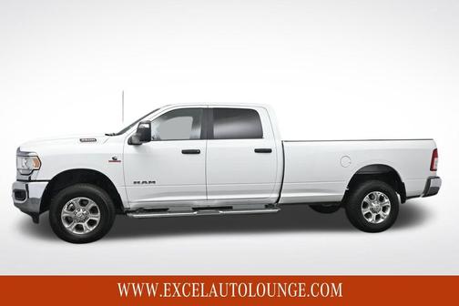 2024 RAM 3500 Big Horn Crew Cab 4x4 8' Box