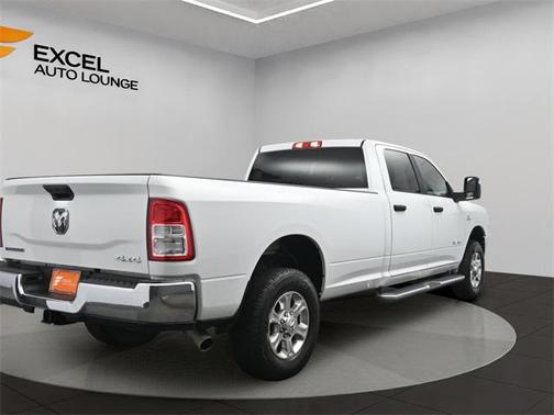 2024 RAM 3500 Big Horn Crew Cab 4x4 8' Box