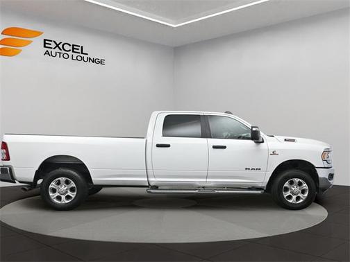 2024 RAM 3500 Big Horn Crew Cab 4x4 8' Box