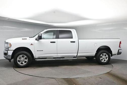 2024 RAM 3500 Big Horn Crew Cab 4x4 8' Box