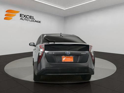 2016 Toyota Prius Two