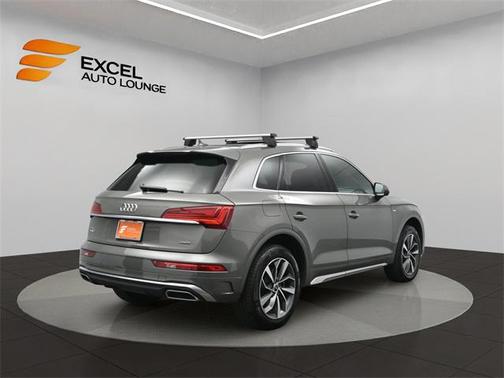 2023 Audi Q5 45 S line Premium Plus