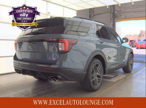 2025 Ford Explorer ST
