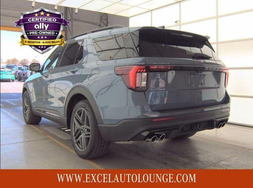 2025 Ford Explorer ST
