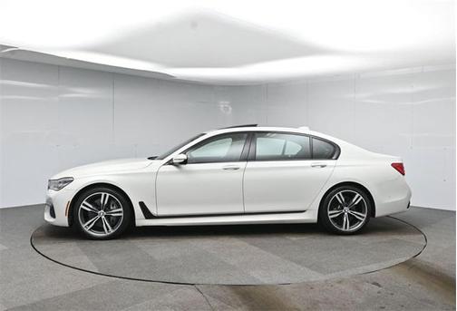 2018 BMW 750 i xDrive