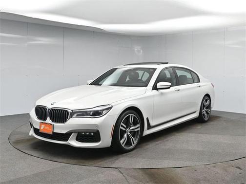 2018 BMW 750 i xDrive
