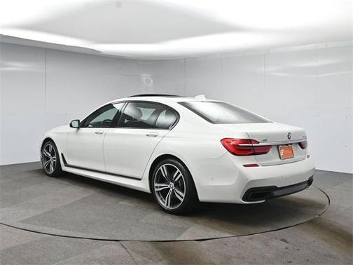 2018 BMW 750 i xDrive