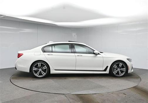 2018 BMW 750 i xDrive