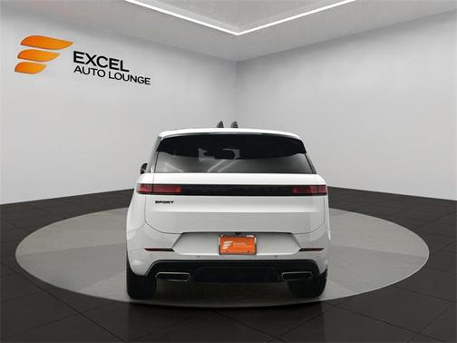 2024 Land Rover Range Rover Sport SE