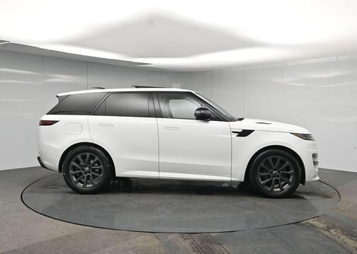 2024 Land Rover Range Rover Sport SE
