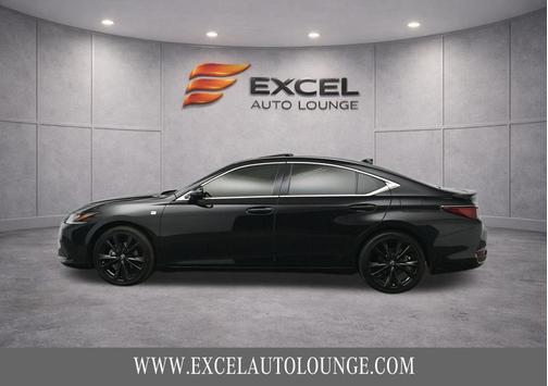 Obsidian 2023 Lexus ES 300h F SPORT Handling