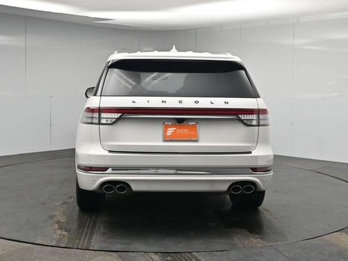 Pristine White Metallic Tri-Coat 2020 Lincoln Aviator Black Label AWD