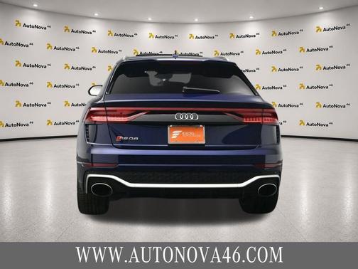 Navarra Blue Metallic 2022 Audi RS Q8 4.0T