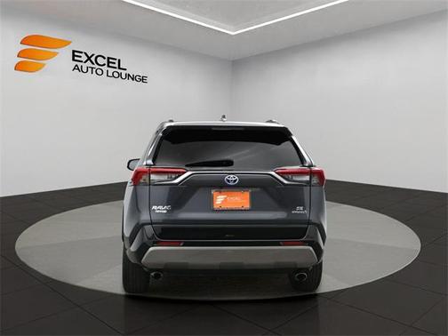 2022 Toyota RAV4 Hybrid SE
