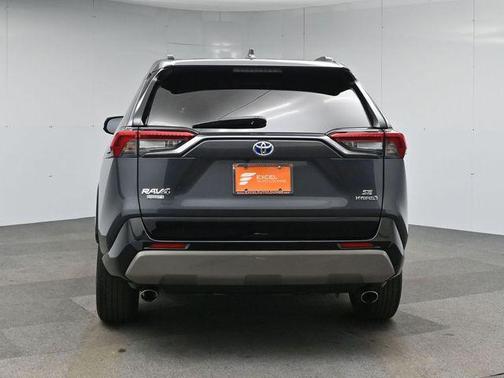2022 Toyota RAV4 Hybrid SE