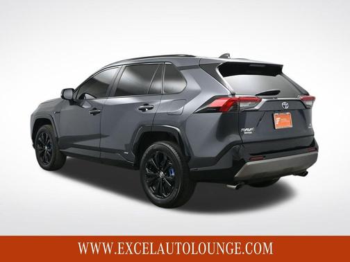2022 Toyota RAV4 Hybrid SE