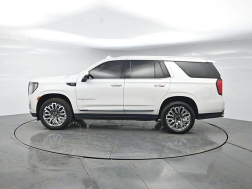White Frost Tricoat 2023 GMC Yukon Denali Ultimate