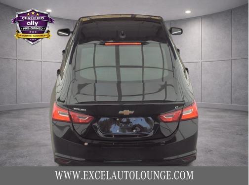 Mosaic Black Metallic 2024 Chevrolet Malibu FWD 1LT