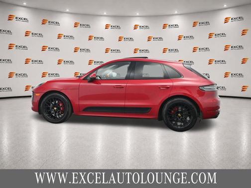 Carmine Red 2021 Porsche Macan Macan GTS