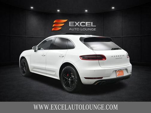 2015 Porsche Macan Turbo